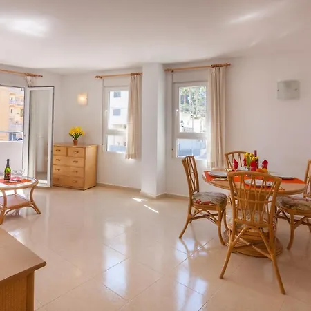 Villas Guzman Veles I Vents カルプ